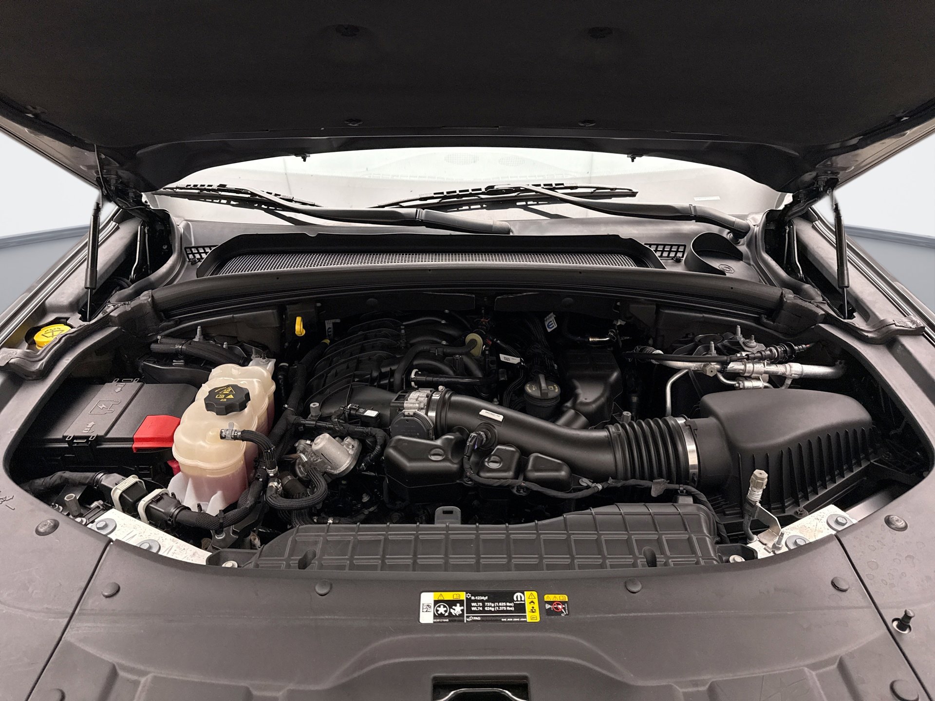 Used 2023 Jeep Grand Cherokee L Limited w/ Black Appearance Package image 27