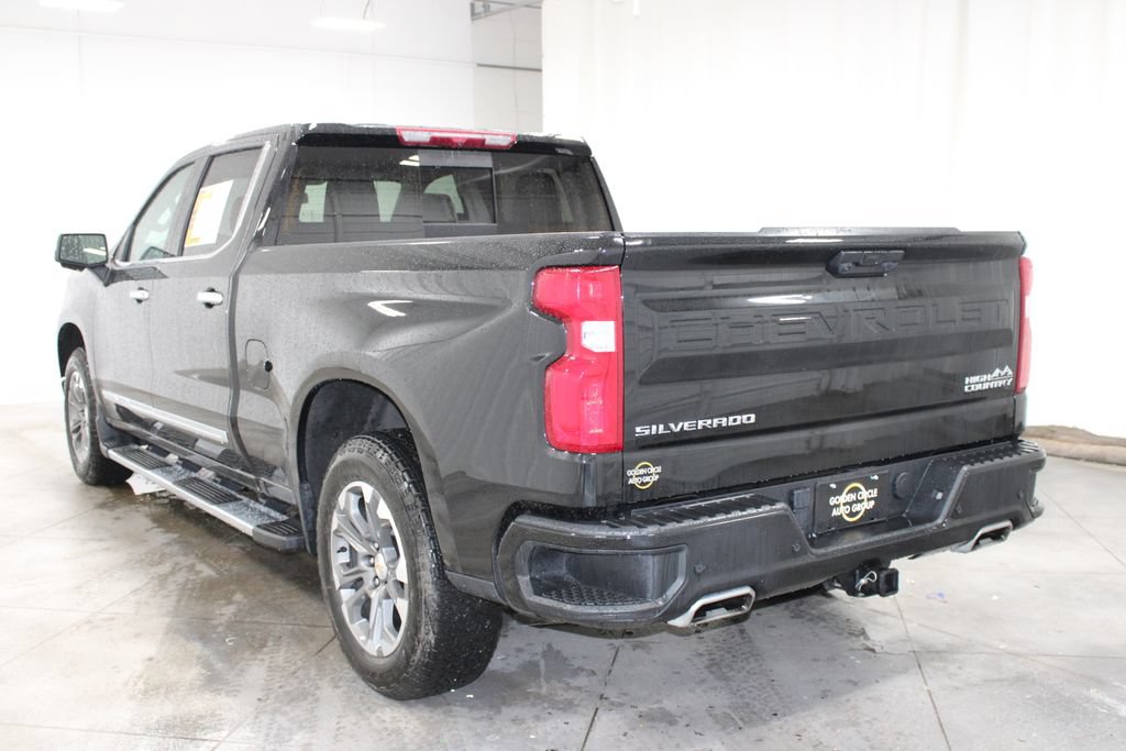 Used 2025 Chevrolet Silverado 1500 High Country AWD/4WD image 7