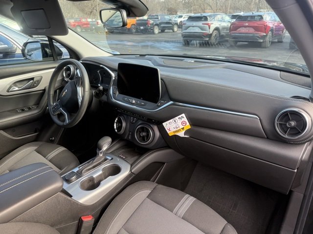Used 2024 Chevrolet Blazer LT w/ Convenience Package image 8