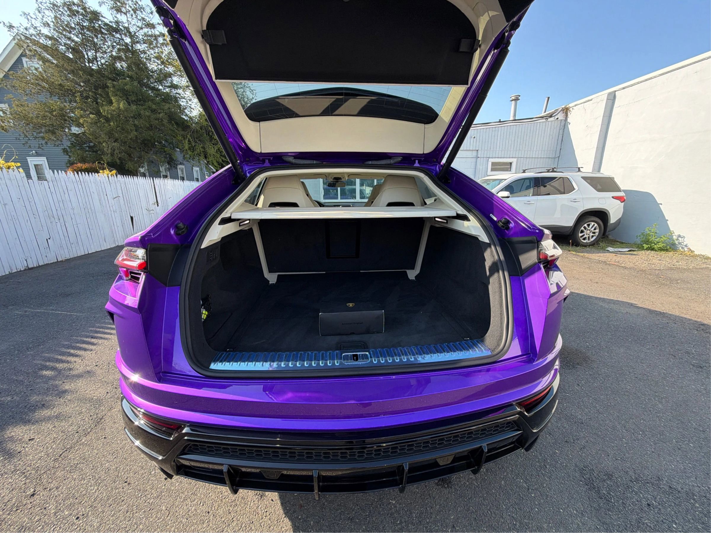 Used 2021 Lamborghini Urus AWD/4WD image 16