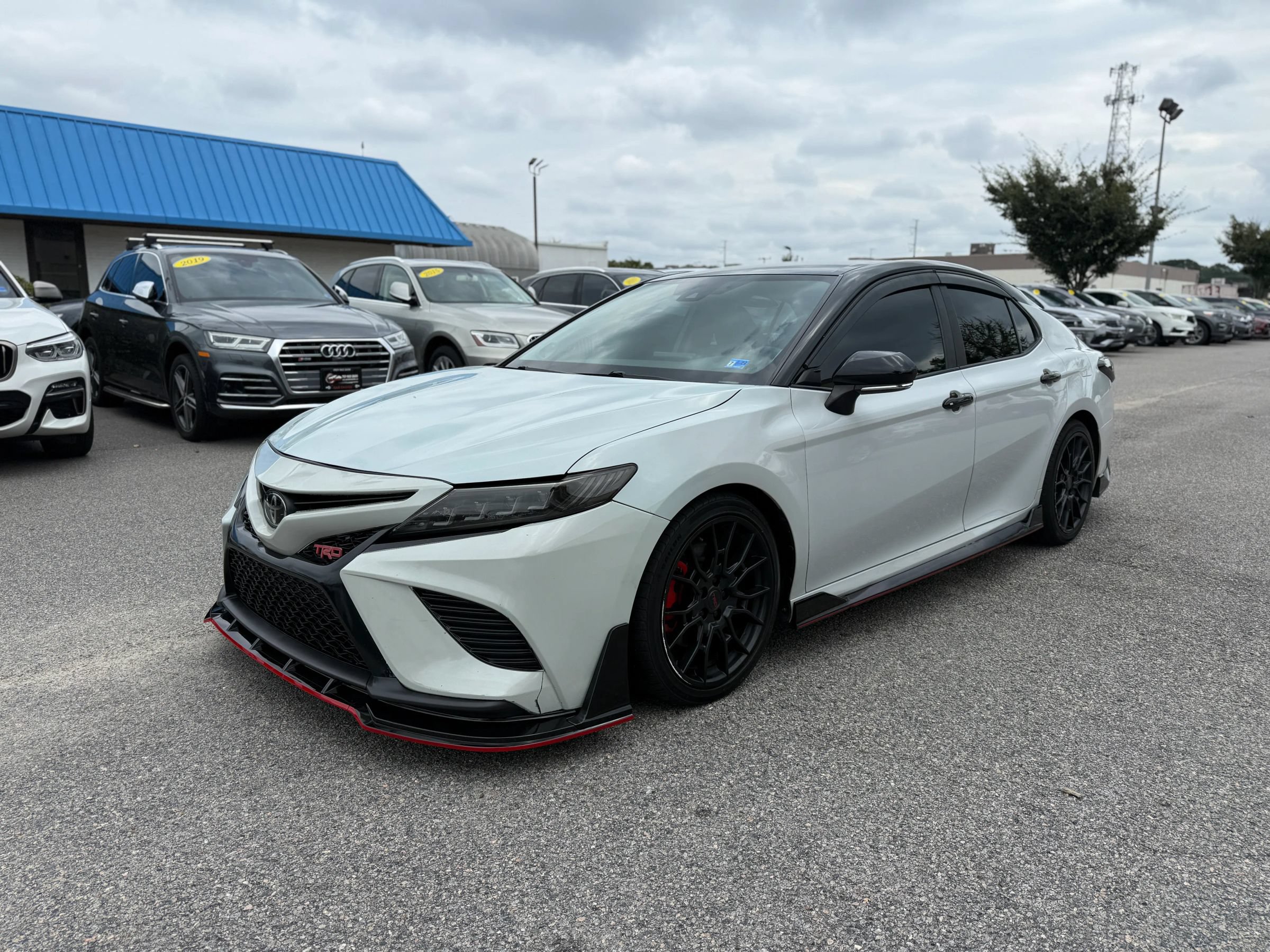 Used 2021 Toyota Camry TRD w/ TRD Package w/JBL Audio FWD image 4