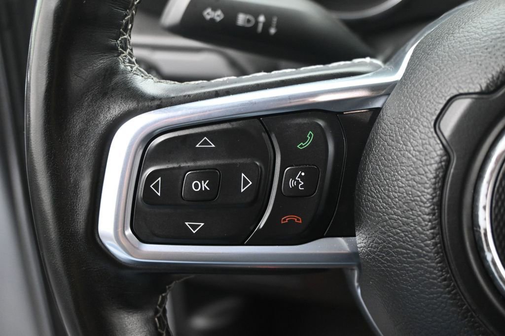 Used 2021 Jeep Wrangler Unlimited Sahara w/ Uconnect 4C Nav & Sound Group AWD/4WD image 16
