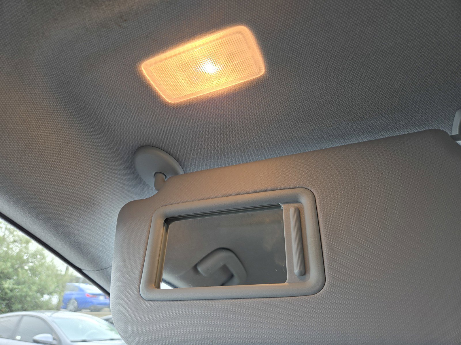 Used 2017 Toyota Prius Prime Premium image 22