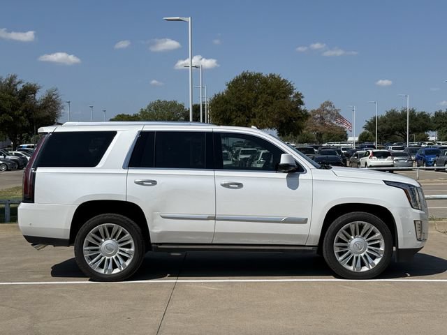 Used 2020 Cadillac Escalade Platinum RWD image 3