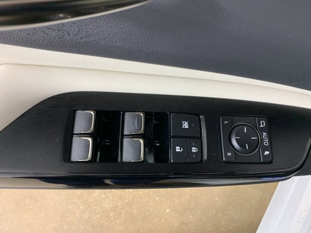 Used 2025 Lexus ES 350 Ultra Luxury w/ Accessory Package (Z2) image 18