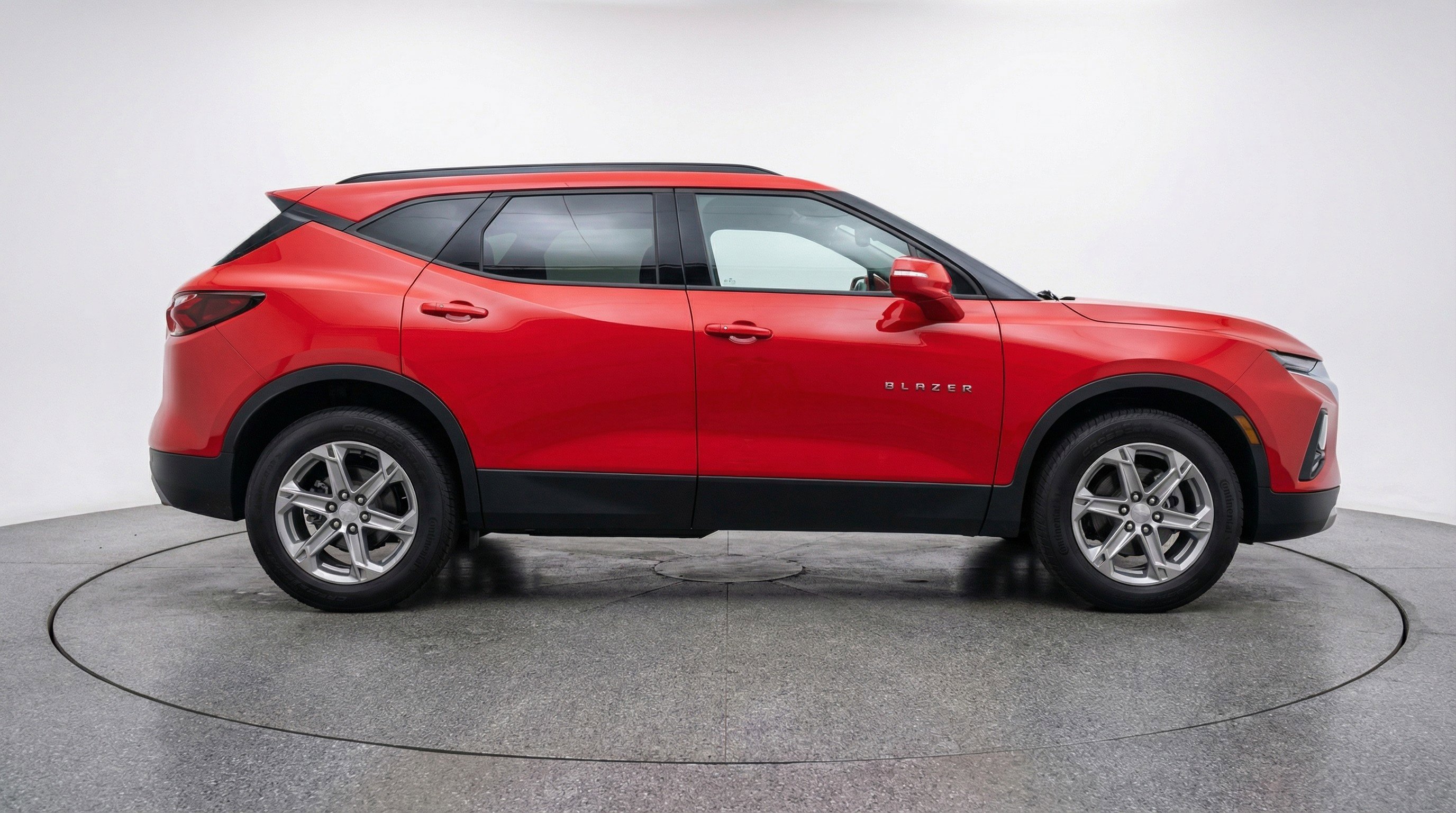 Used 2025 Chevrolet Blazer LT image 11