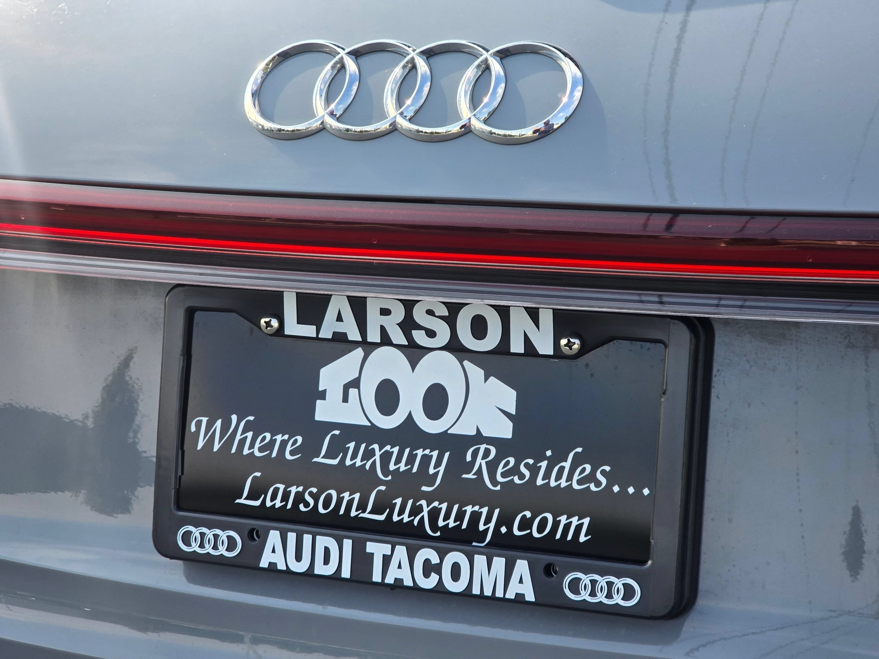 Used 2023 Audi Q4 e-tron Premium Plus w/ Premium Plus AWD/4WD image 31