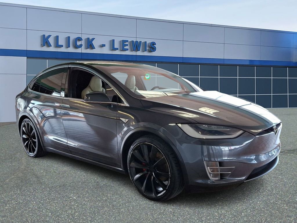 Used 2016 Tesla Model X P90D image 1