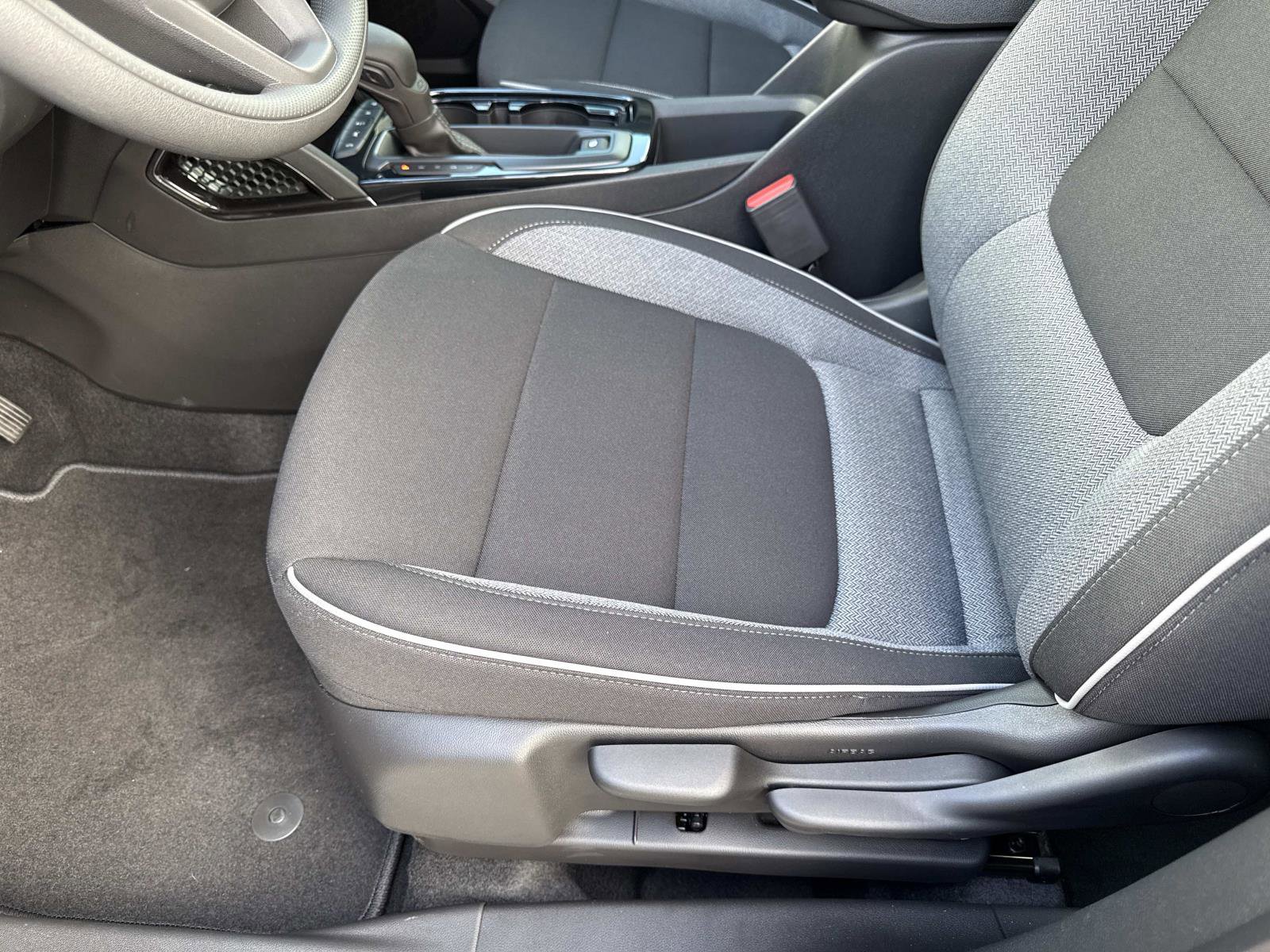 Used 2026 Chevrolet TrailBlazer LS w/ LS Confidence Package image 19