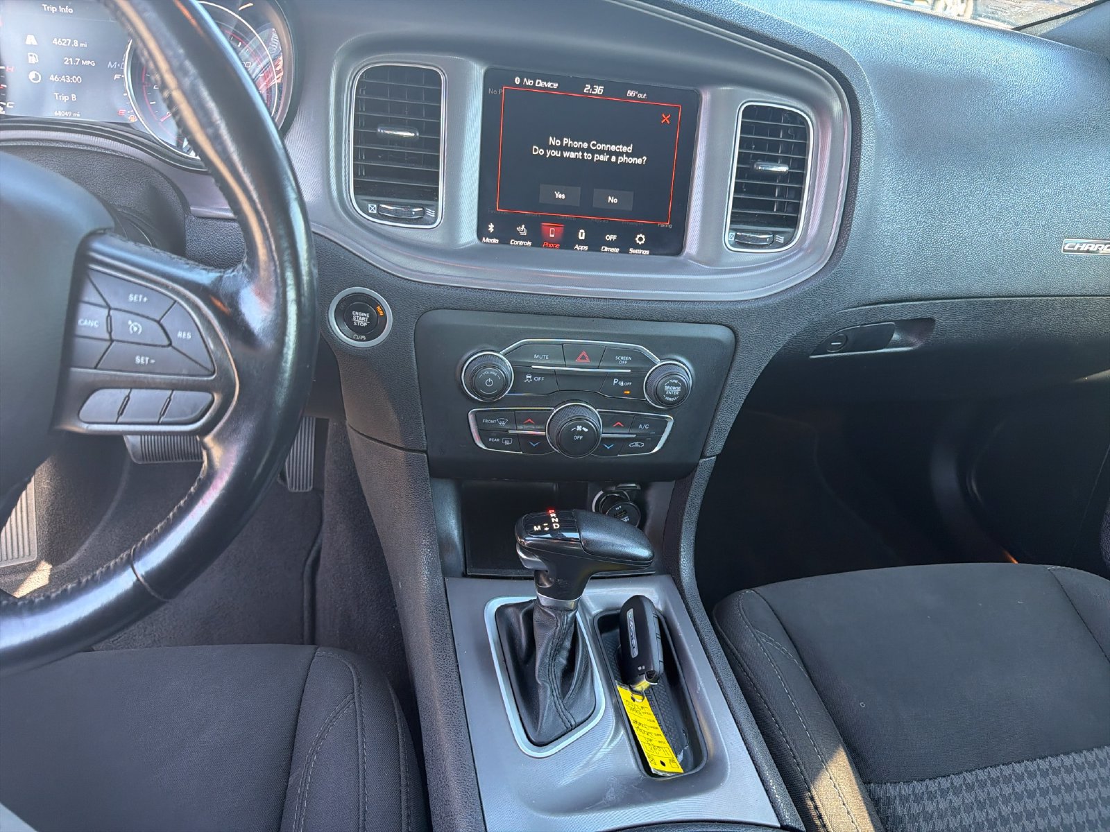 Used 2023 Dodge Charger SXT w/ Cold Weather Package RWD image 21