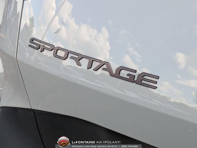 Certified 2025 Kia Sportage X-Line w/ Premium Package AWD/4WD image 9