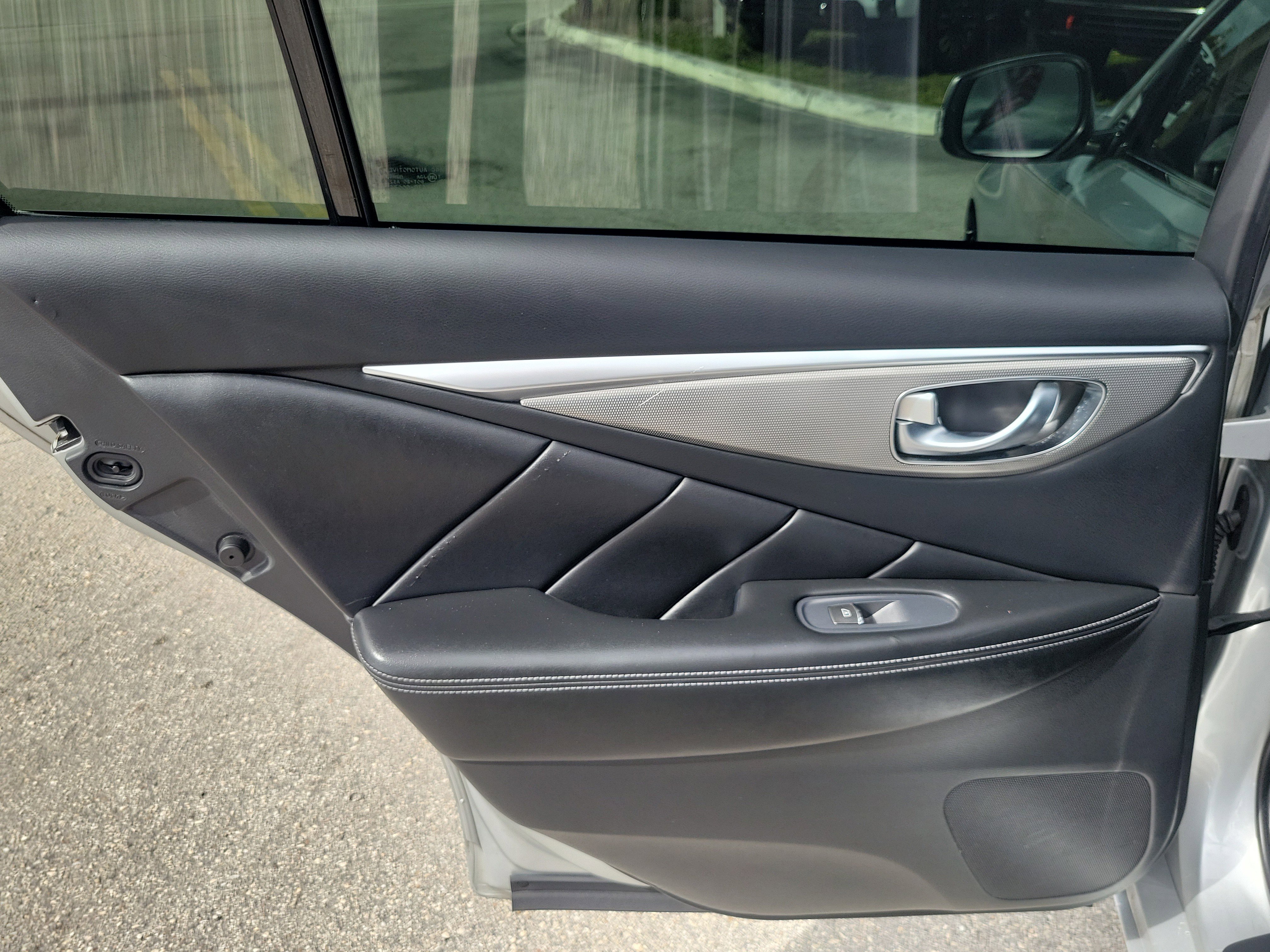Used 2018 INFINITI Q50 Sport image 25