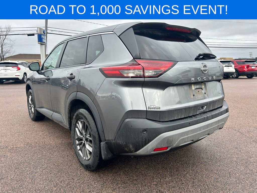 Used 2022 Nissan Rogue S image 4