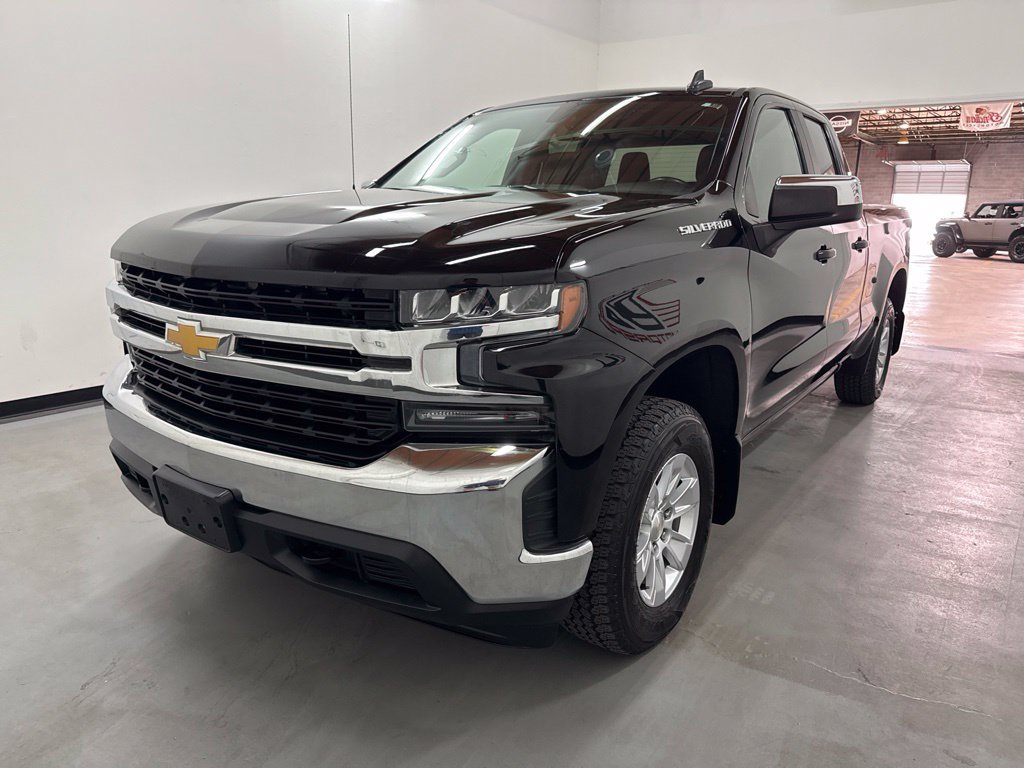 Used 2019 Chevrolet Silverado 1500 LT w/ All-Star Edition AWD/4WD image 9