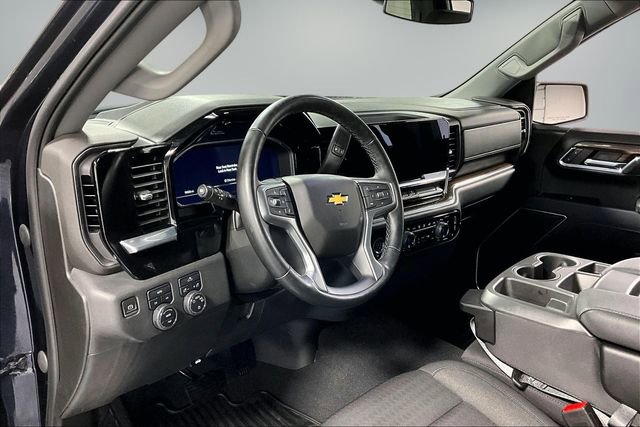 Used 2023 Chevrolet Silverado 1500 LT image 17