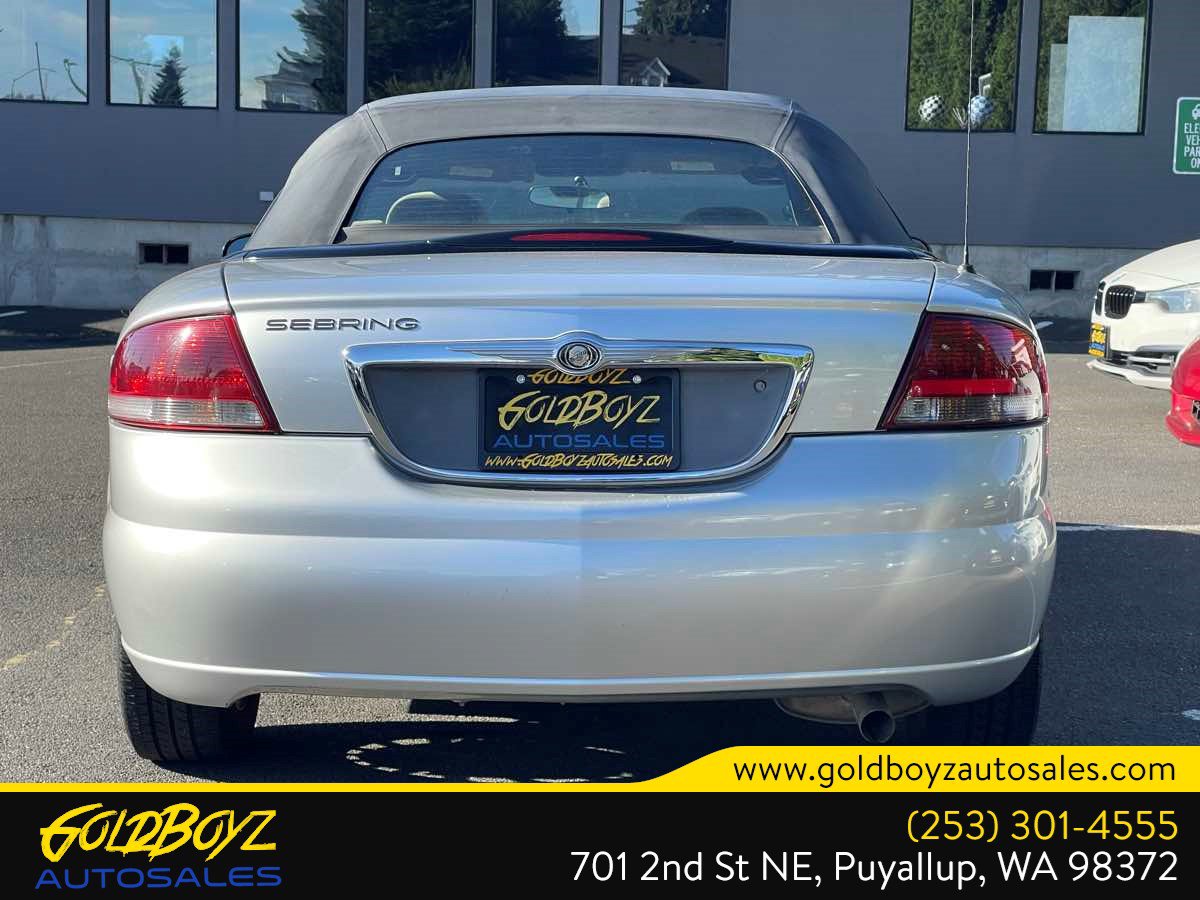 Used 2005 Chrysler Sebring Convertible FWD image 5