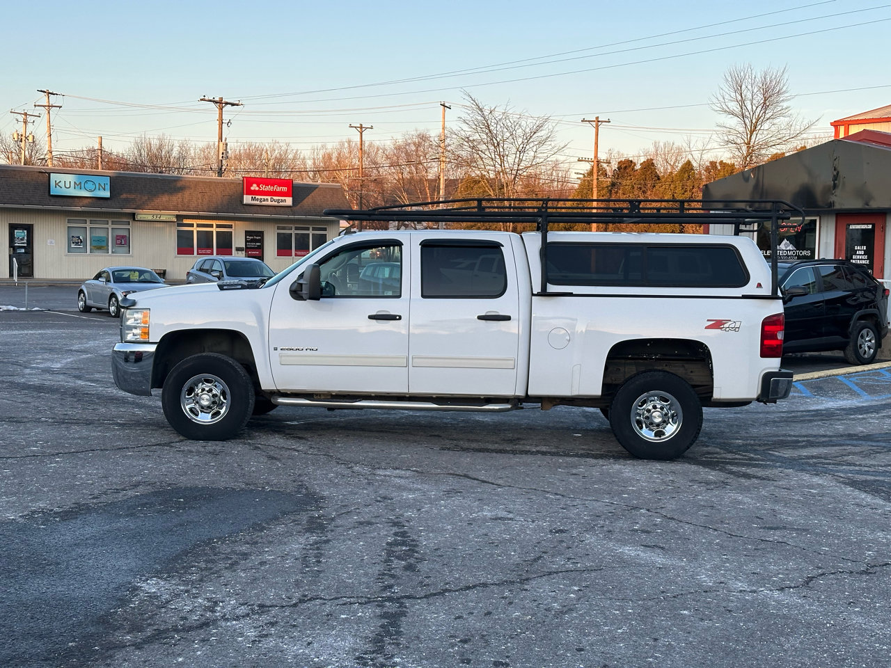 Used 2009 Chevrolet Silverado 2500 LT w/ Suspension Package, Off-Road image 9
