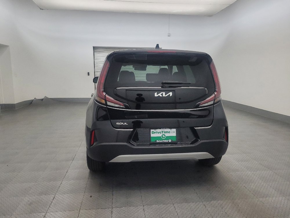 Used 2025 Kia Soul S FWD image 6