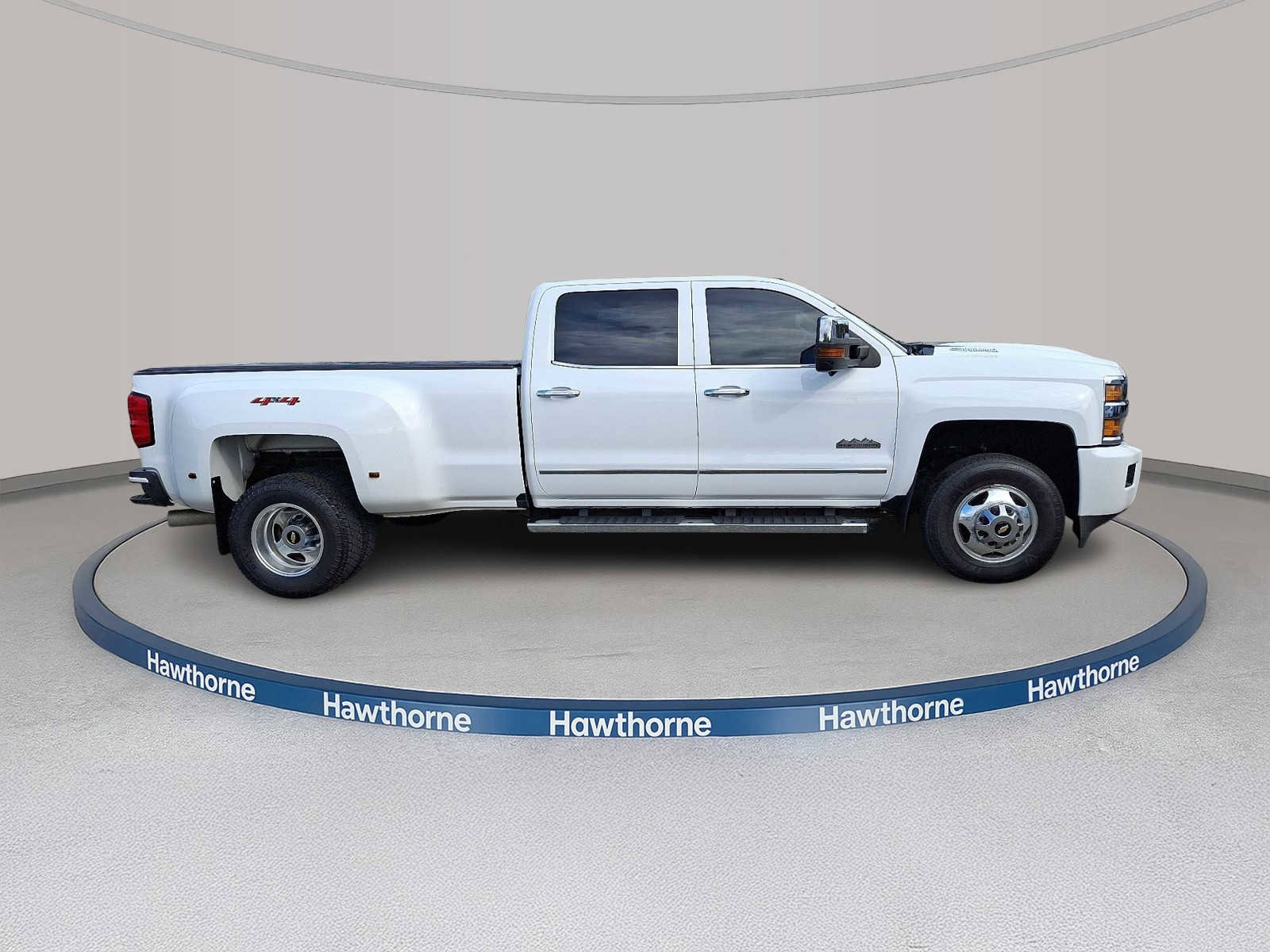 Used 2018 Chevrolet Silverado 3500 High Country w/ Duramax Plus Package image 7