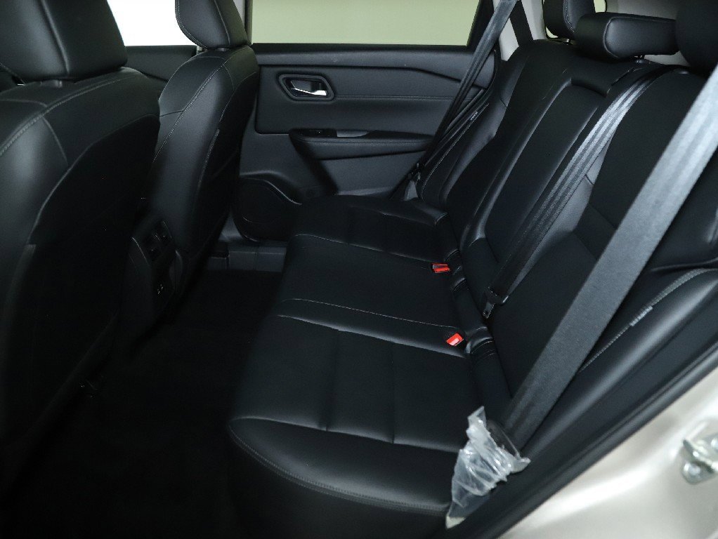 Certified 2024 Nissan Rogue SL image 14