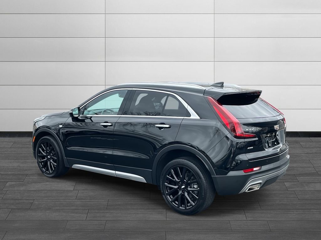 Certified 2023 Cadillac XT4 Premium Luxury w/ Cold Weather Package image 3