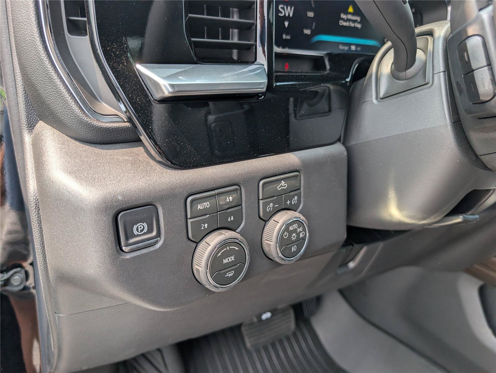 New 2026 Chevrolet Silverado 1500 LT Trail Boss w/ Convenience Package II AWD/4WD image 19