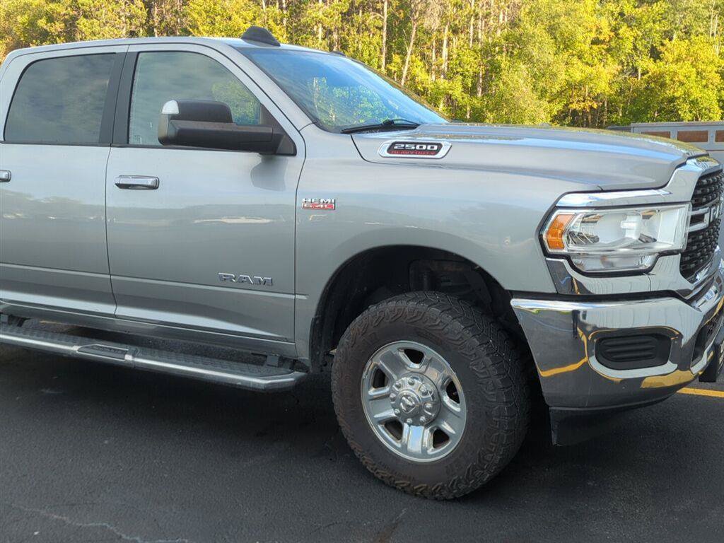 Used 2022 RAM 2500 Big Horn AWD/4WD image 2