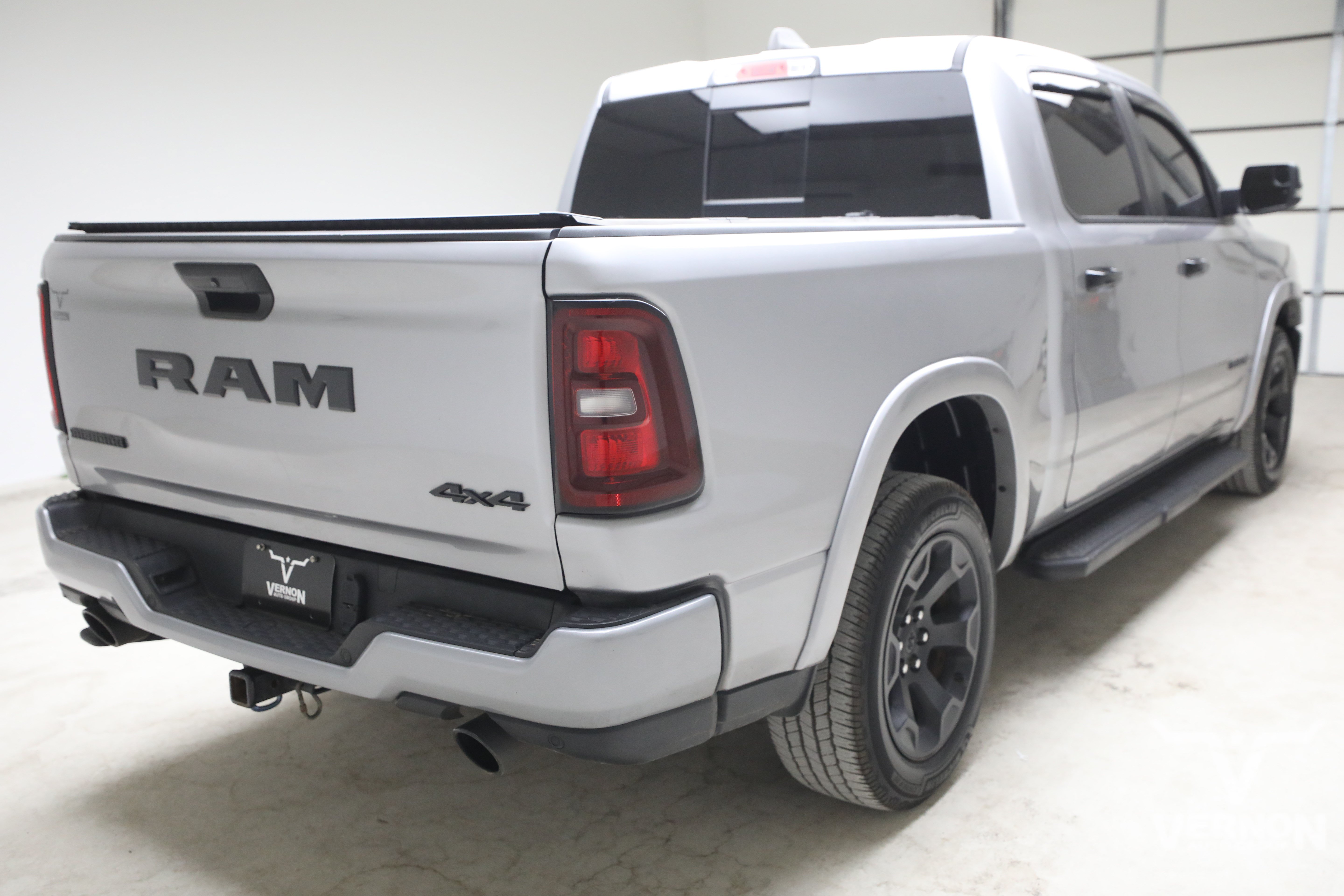 Used 2025 RAM 1500 Big Horn AWD/4WD image 5