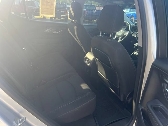 Used 2022 GMC Terrain SLE w/ Driver Convenience Package FWD image 12