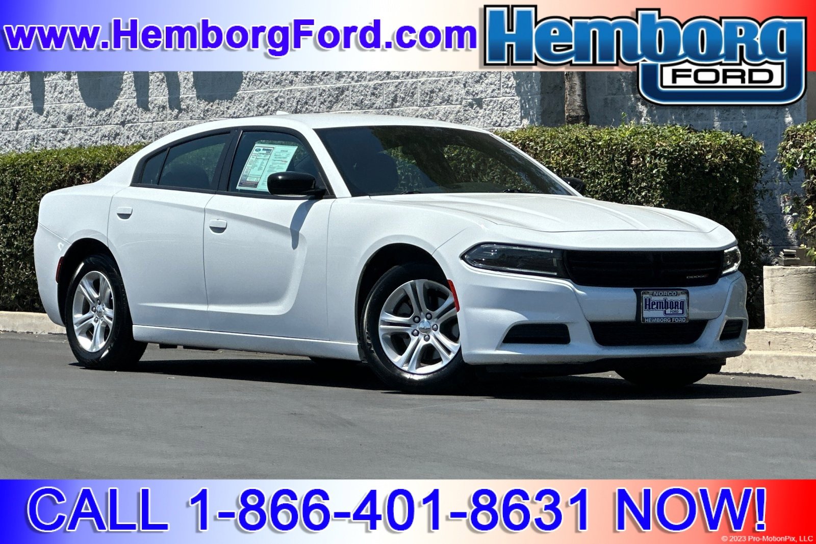 Used 2023 Dodge Charger SXT image 1