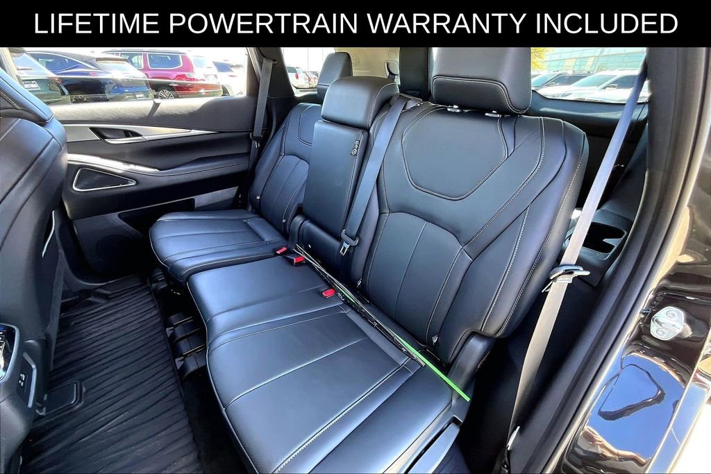 Certified 2025 INFINITI QX60 Luxe w/ Vision Package image 35