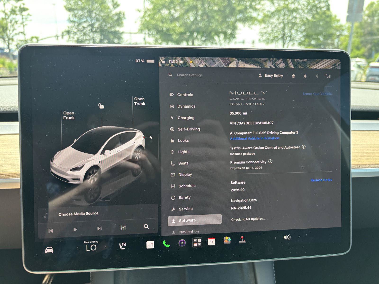 Used 2023 Tesla Model Y Long Range AWD/4WD image 28