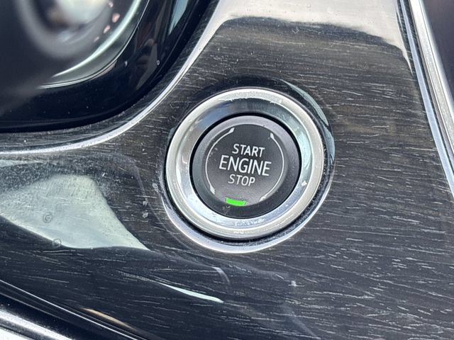 Used 2020 Cadillac XT6 Premium Luxury FWD image 36