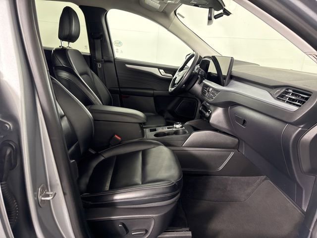 Used 2024 Ford Escape Platinum image 15