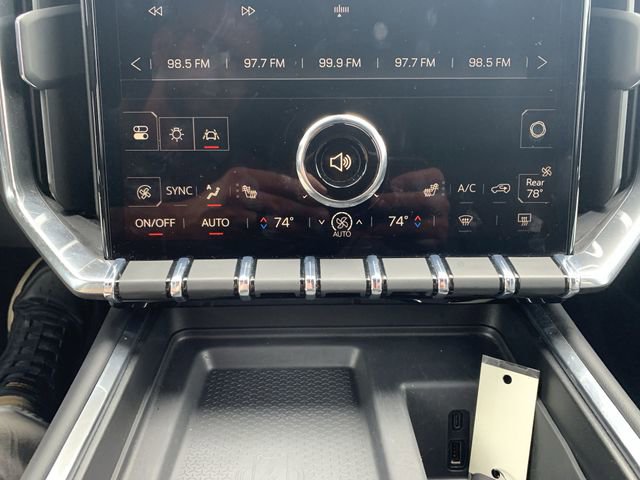 Certified 2025 GMC Acadia Elevation w/ Elevation Premium Package image 17