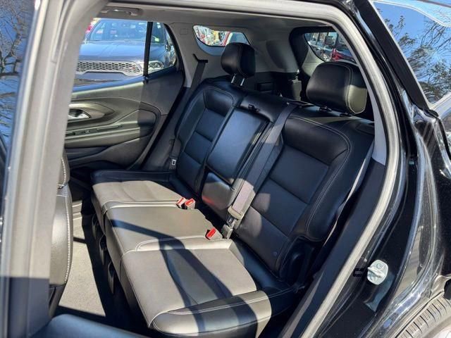 Used 2022 GMC Terrain SLT w/ Infotainment Package II AWD/4WD image 24