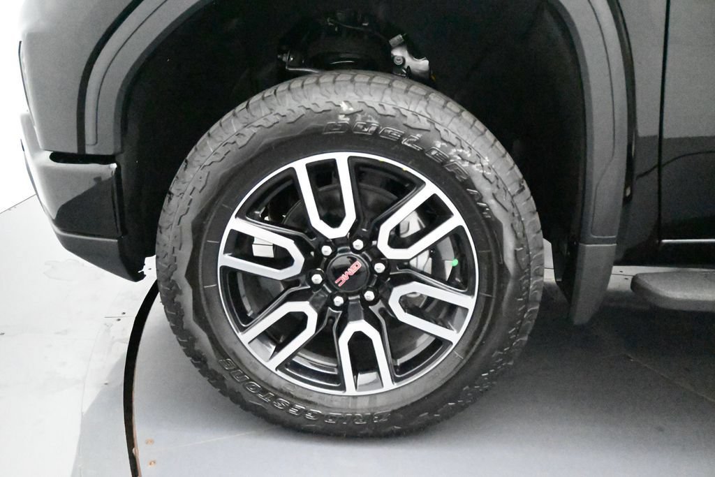 New 2026 GMC Sierra 1500 AT4 w/ AT4 Premium Package AWD/4WD image 6
