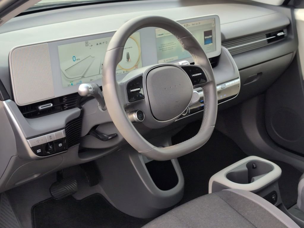 Used 2022 Hyundai Ioniq 5 SE w/ Cargo Package image 7