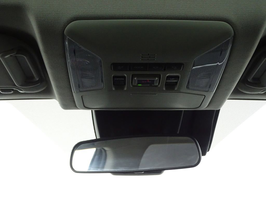 Used 2022 Toyota RAV4 XLE Premium image 30