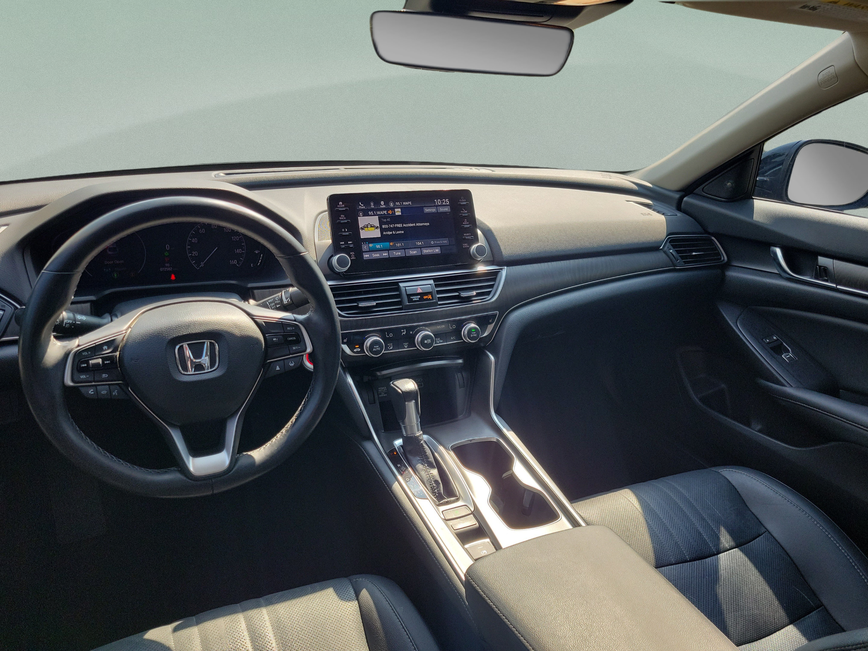Used 2021 Honda Accord EX-L image 21