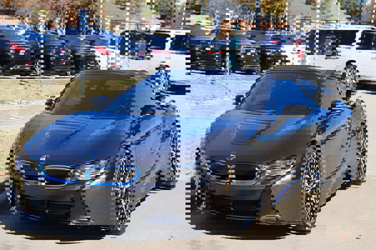 Used 2019 BMW i8 Roadster image 4