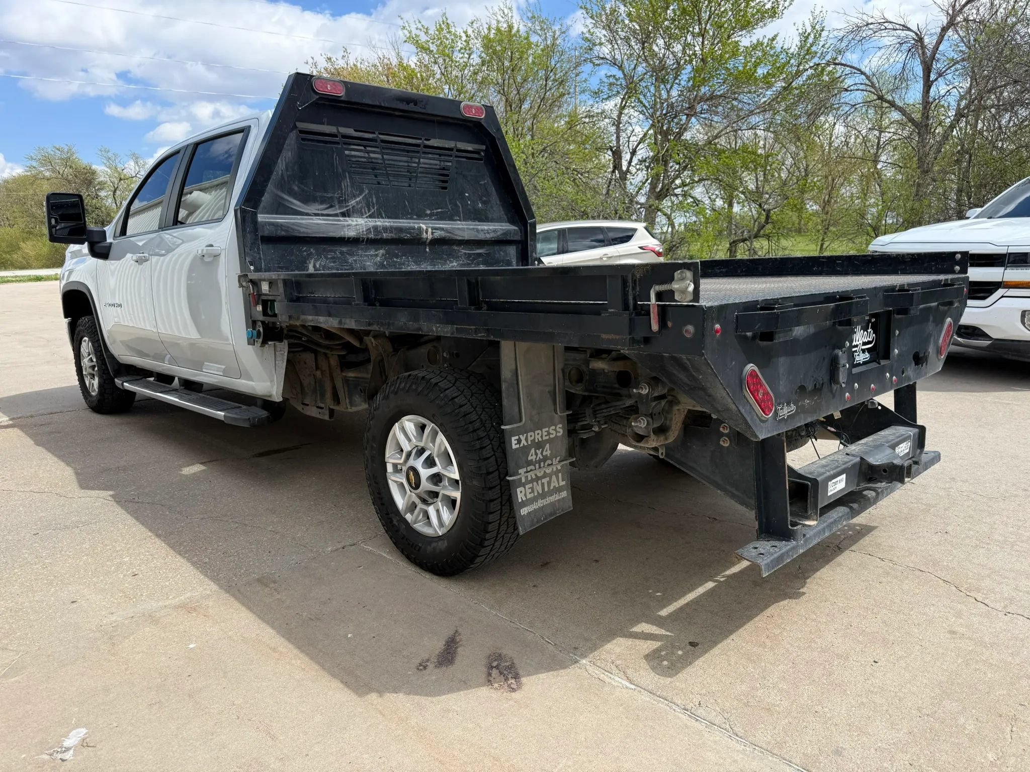 Used 2024 Chevrolet Silverado 2500 LT w/ Convenience Package AWD/4WD image 5