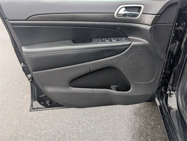 Used 2018 Jeep Grand Cherokee Altitude image 10