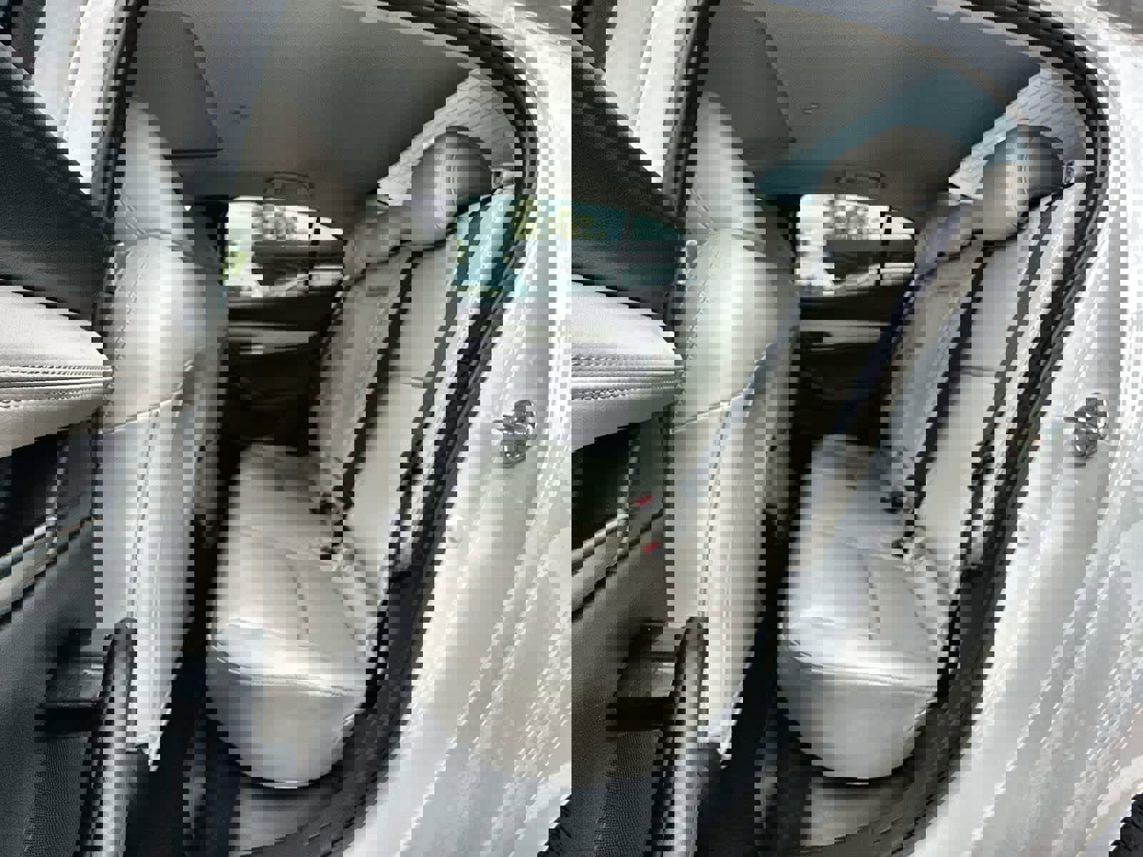 Used 2025 MAZDA MAZDA3 2.5 Turbo Sedan w/Premium Plus image 4