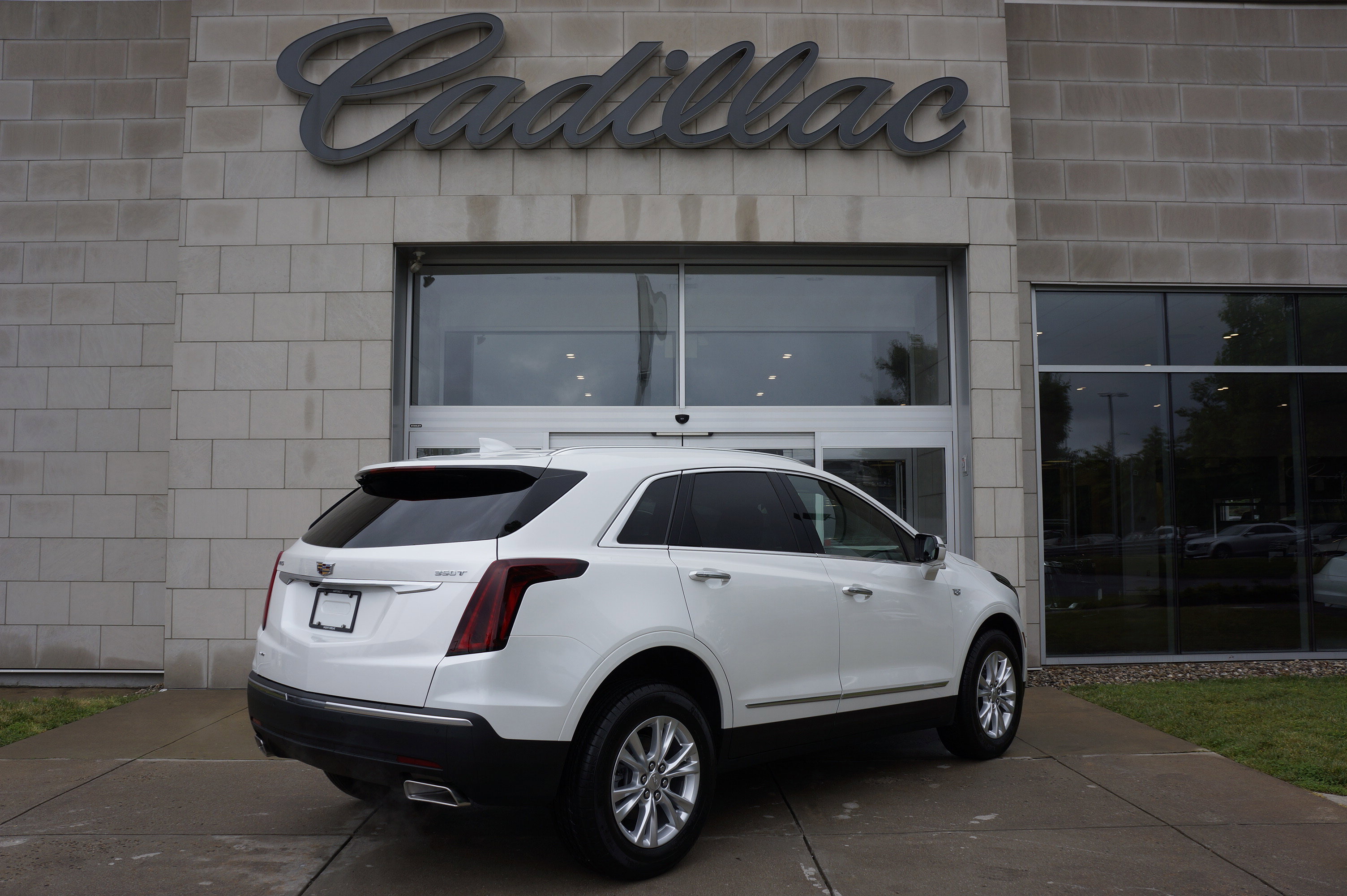 Used 2024 Cadillac XT5 Luxury image 4