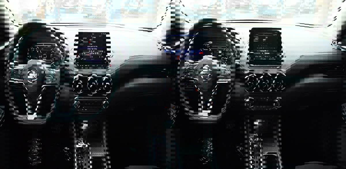 Used 2024 Nissan Sentra SV image 32