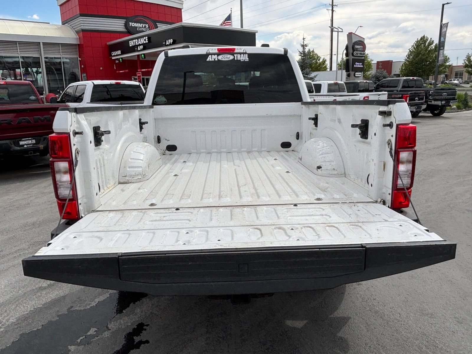 Used 2021 Ford F350 XLT w/ XLT Premium Package AWD/4WD image 11