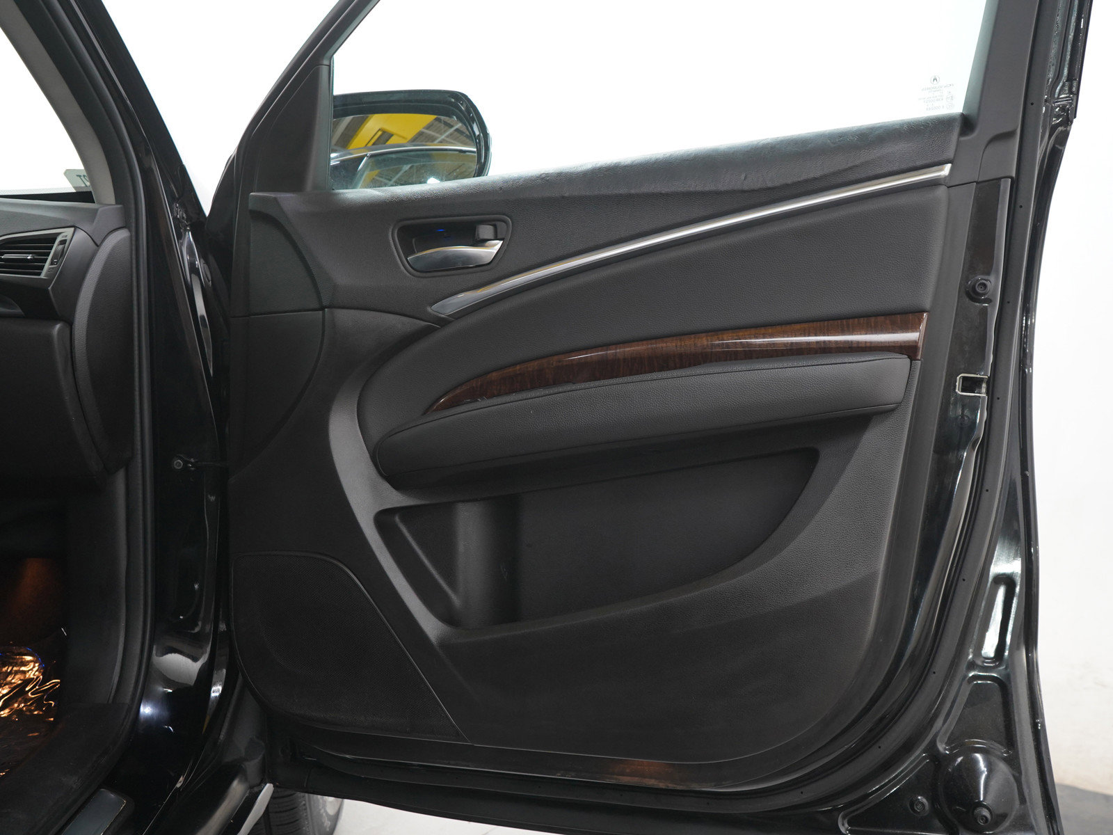 Used 2018 Acura MDX SH-AWD image 9