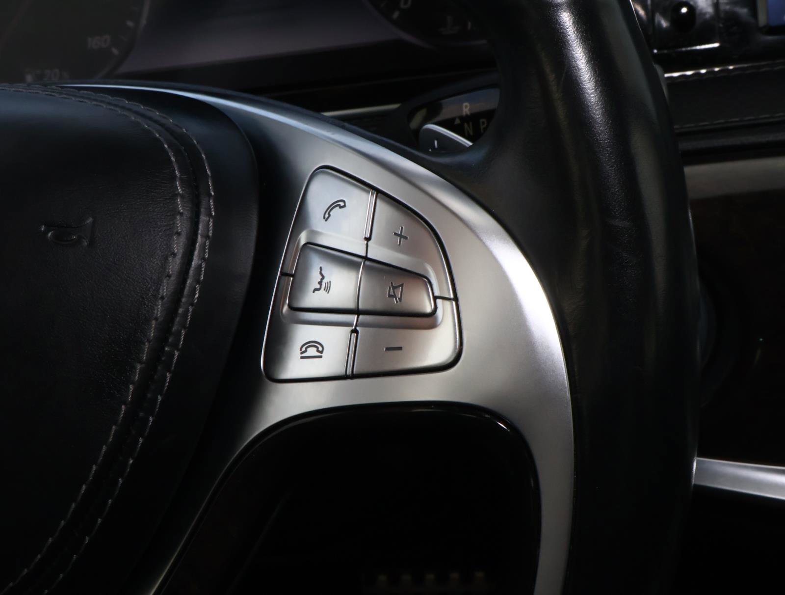 Used 2016 Mercedes-Benz S 550 Sedan image 27