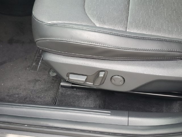 Certified 2023 Kia Niro SX Touring FWD image 19